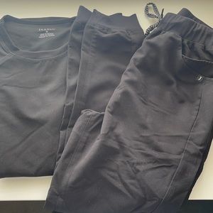 Men’s Medium Black Jaanuu jogger scrub set